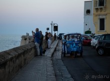 ГАЛИПОЛИ В ИТАЛИИ ВЕЧЕРОМ