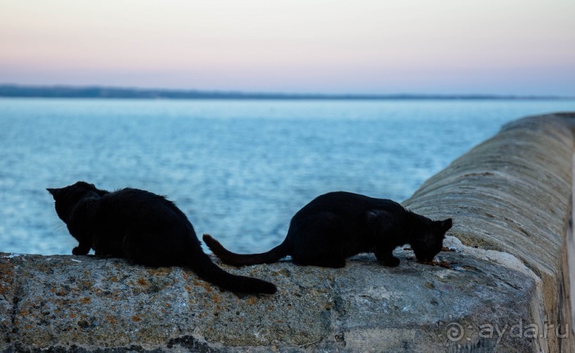 ГАЛИПОЛИ В ИТАЛИИ ВЕЧЕРОМ