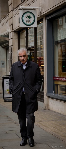 ЛЮДИ НА УЛИЦАХ ЛОНДОНА В КОНЦЕ (окончание)