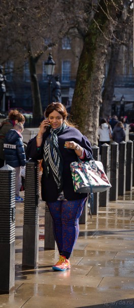 ЛЮДИ НА УЛИЦАХ ЛОНДОНА В КОНЦЕ (окончание)