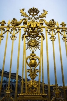 ПАСМУРНЫЙ ДЕНЬ В ВЕРСАЛЕ