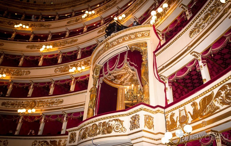 ЛА СКАЛА В МИЛАНЕ. ДУОМО В МИЛАНЕ