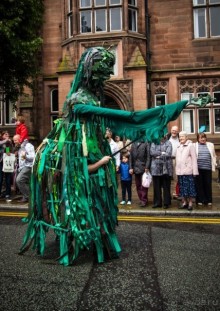 Альбом отзыва "ЛЕТНИЙ ПАРАД В ЧЕСТЕРЕ 2015"