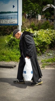 МОНРЕАЛЬ - ПРОГУЛКА УТРОМ. КАНАДА, МОНРЕАЛЬ. ЛЮДИ НА УЛИЦАХ