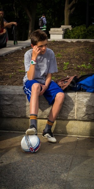 МОНРЕАЛЬ - ПРОГУЛКА УТРОМ. КАНАДА, МОНРЕАЛЬ. ЛЮДИ НА УЛИЦАХ