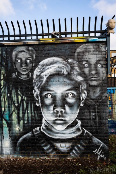 STREET ART В ЛОНДОНЕ В НОЯБРЕ 2016 В РАЙОНЕ ALDGATE EAST