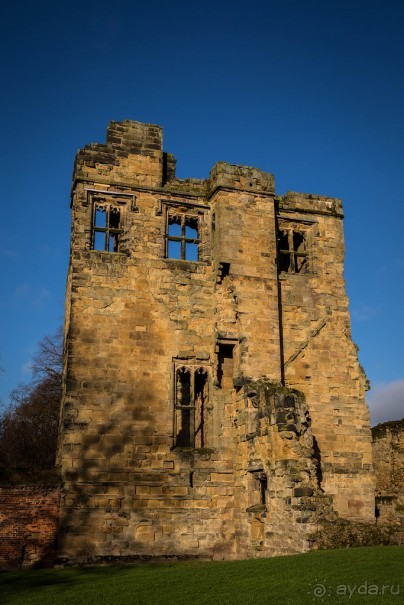 ASHBY DE LA ZOUCH (Ешбі-де-ла-Zouch). ЗАМОК В ASHBY DE LA ZOUCH AND POEM BY EDWIN BROCK