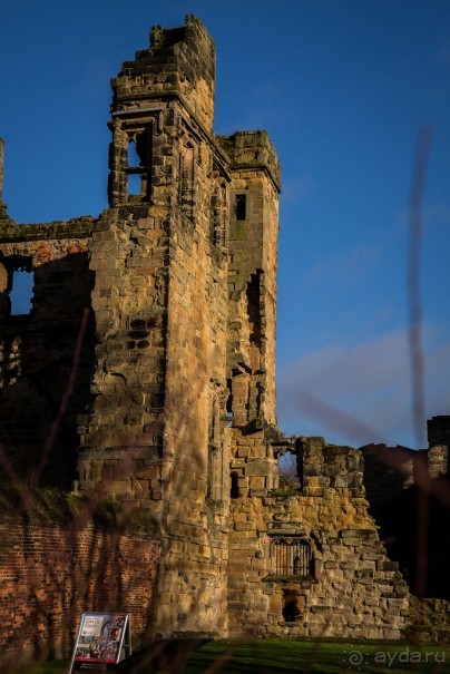 ASHBY DE LA ZOUCH (Ешбі-де-ла-Zouch). ЗАМОК В ASHBY DE LA ZOUCH AND POEM BY EDWIN BROCK