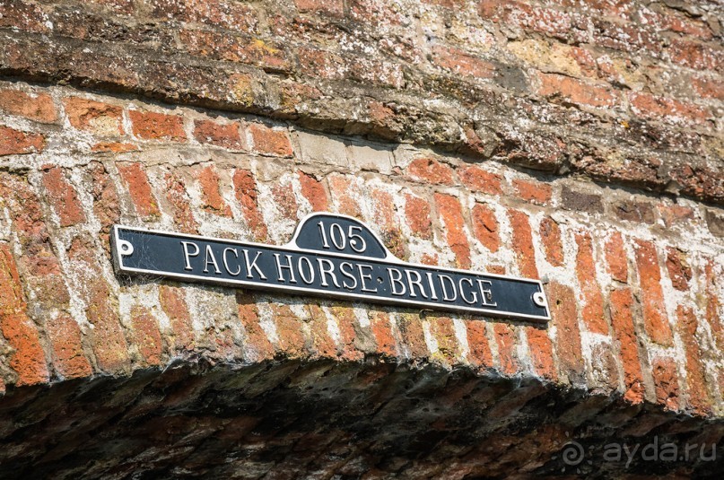 ВДОЛЬ КАНАЛА В ЛЕСТЕРЕ