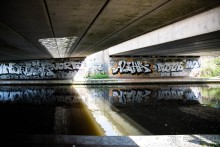 ВДОЛЬ КАНАЛА В ЛЕСТЕРЕ