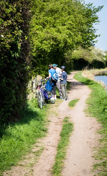 ВДОЛЬ КАНАЛА В ЛЕСТЕРЕ