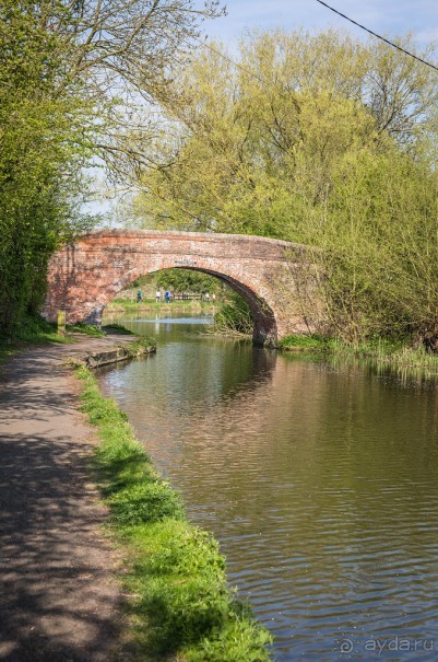 ВДОЛЬ КАНАЛА В ЛЕСТЕРЕ