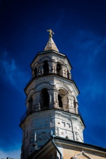 ТОРЖОК , БОРИСОГЛЕБСКИЙ МОНАСТЫРЬ. СТАРО-ВОЗНЕСЕНСКАЯ ЦЕРКОВЬ XVIII В И БЕЛЫЙ ДОМ В ТОРЖКЕ