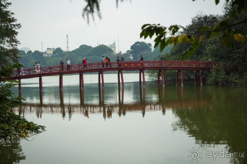 ВОКРУГ ОЗЕРА В ХАНОЕ