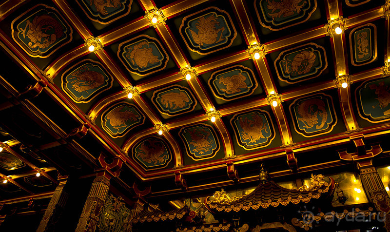 ЕЛИСЕЕВСКИЙ МАГАЗИН И ЧАЙ - КОФЕ НА МЯСНИЦКОЙ В МОСКВЕ