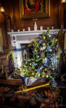 Альбом отзыва "ВЫСТАВКА ЦВЕТОВ В BURGHLEY HOUSE (продолжение)"