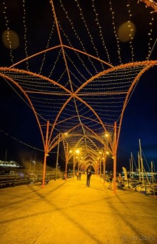 ВЕЧЕРНИЕ УЛИЦЫ НА МАДЕЙРЕ В НОЯБРЕ