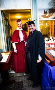 Альбом отзыва "ROCHESTER MARKET - ПЕРВАЯ СУББОТА ДЕКАБРЯ"