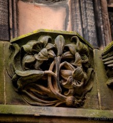 КАМЕННАЯ РЕЗЬБА НА СОБОРЕ В ЧЕСТЕРЕ