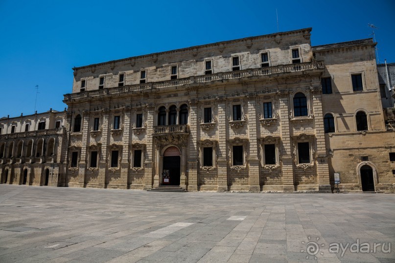 ЛЕЧЧЕ - ИЗБЫТОЧНАЯ РАДОСТЬ БАРОККО