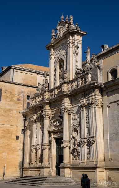 ЛЕЧЧЕ - ИЗБЫТОЧНАЯ РАДОСТЬ БАРОККО