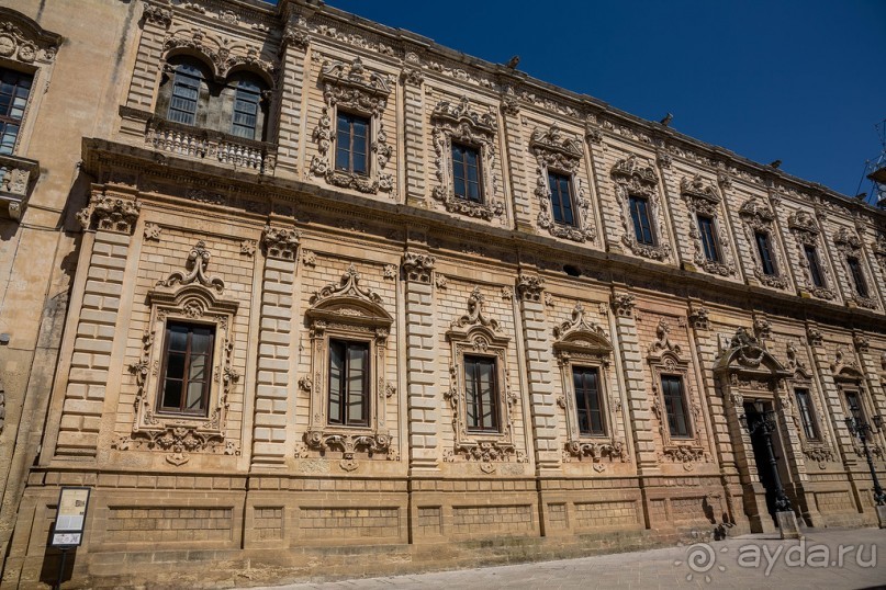 ЛЕЧЧЕ - ИЗБЫТОЧНАЯ РАДОСТЬ БАРОККО