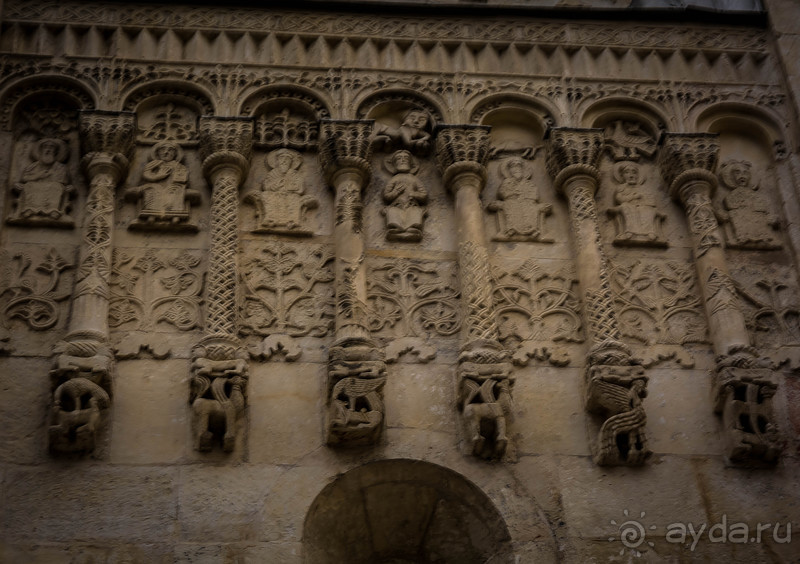 ВЛАДИМИР И ПОКРОВА НА НЕРЛИ ПОЗДНЕЙ ОСЕНЬЮ