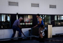 ЛЮДИ НА ОЗЕРЕ ОНТАРИО В ТОРОНТО