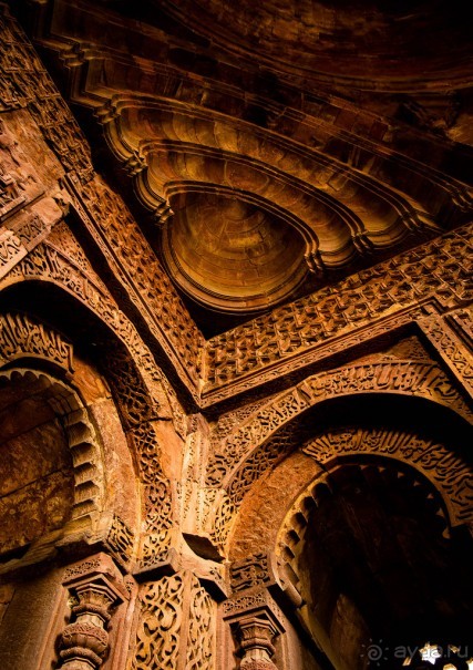 АРХИТЕКТУРНЫЕ ДЕТАЛИ В НОВОМ ДЕЛИ