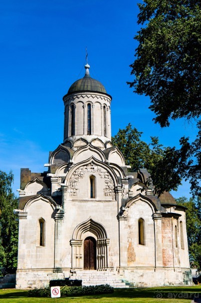 АНДРОНИКОВ МОНАСТЫРЬ И КУПЕЧЕСКИЕ ДОМИКИ (В МОСКВЕ - УЛИЦА ШКОЛЬНАЯ, ПО ДОРОГЕ К МОНАСТЫРЮ)