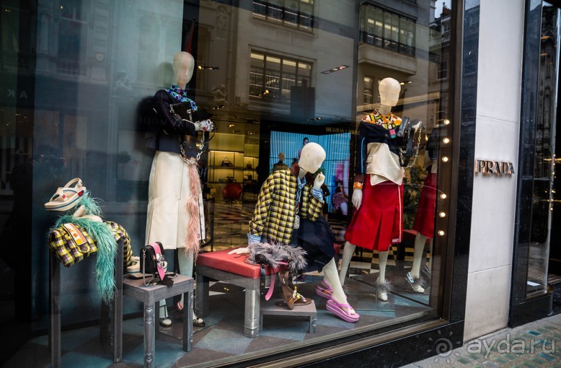 ВИТРИНЫ БОНД СТРИТ В ФЕВРАЛЕ 2017