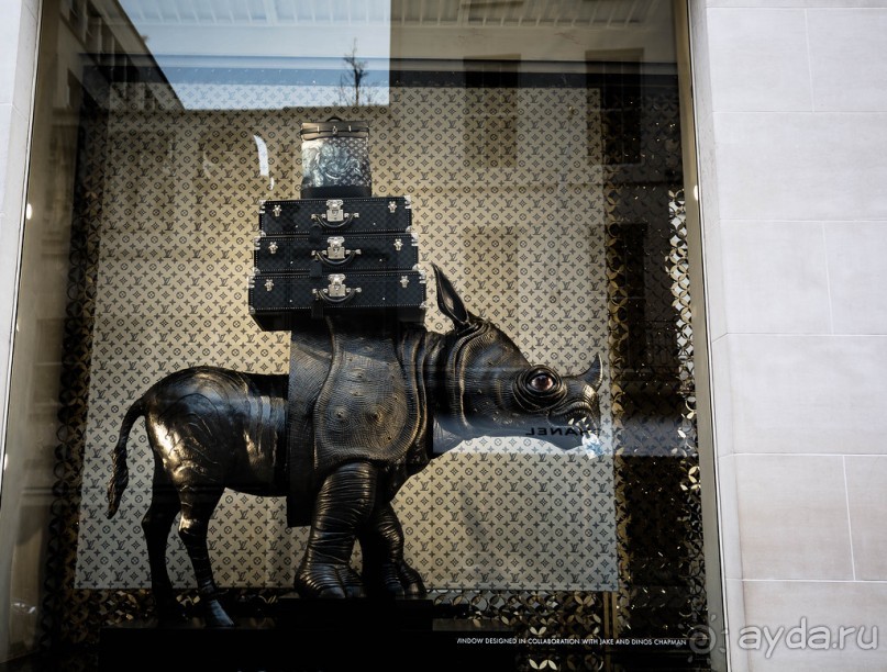 ВИТРИНЫ БОНД СТРИТ В ФЕВРАЛЕ 2017