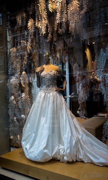 ВИТРИНЫ БОНД СТРИТ В ФЕВРАЛЕ 2017