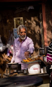 ЛЮДИ НА УЛИЦАХ ДЕЛИ В НАЧАЛЕ ФЕВРАЛЯ