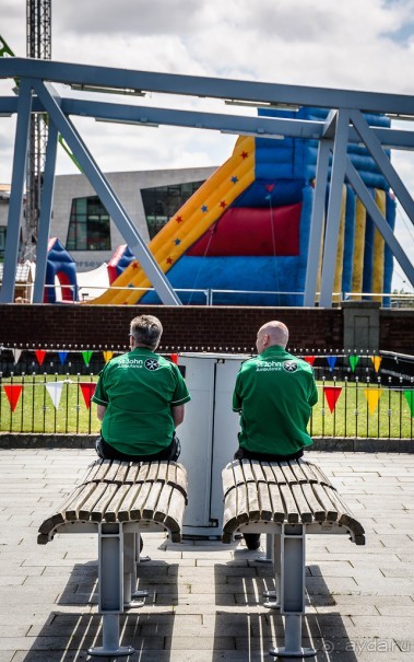 LIVERPOOL , ЛЮДИ