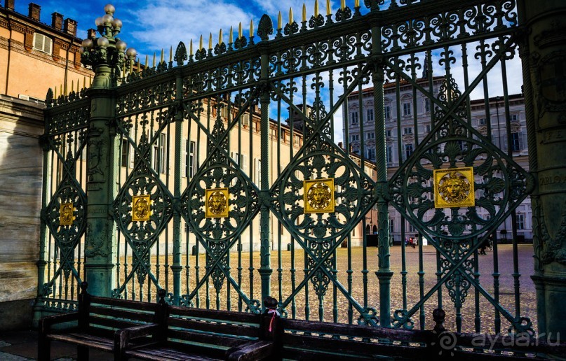 Альбом отзыва "ПРОГУЛКА ПО ТУРИНУ УТРОМ В СЕНТЯБРЕ"