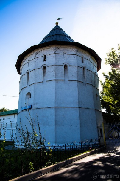 НОВОСПАССКИЙ МОНАСТЫРЬ