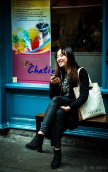 ЛЮДИ НА УЛИЦАХ ЛОНДОНА В ЯНВАРЕ