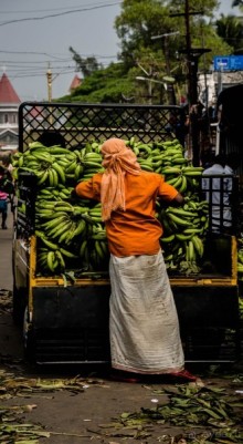 РЫНОК В ДЕРЕВНЕ НА ПЛЯЖЕ ЧЕРАЙ В КЕРАЛА