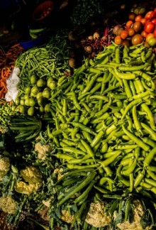 РЫНОК В ДЕРЕВНЕ НА ПЛЯЖЕ ЧЕРАЙ В КЕРАЛА