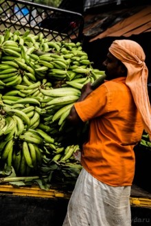 РЫНОК В ДЕРЕВНЕ НА ПЛЯЖЕ ЧЕРАЙ В КЕРАЛА