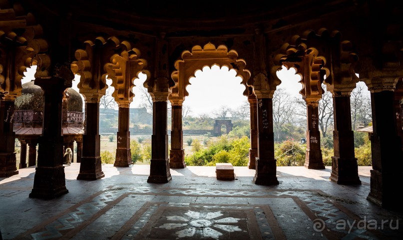 СТАРЫЙ ФОРТ В RANTHAMBORE