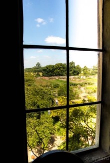 DODDINGTON HALL GARDENS, LINCOLNSHIRE