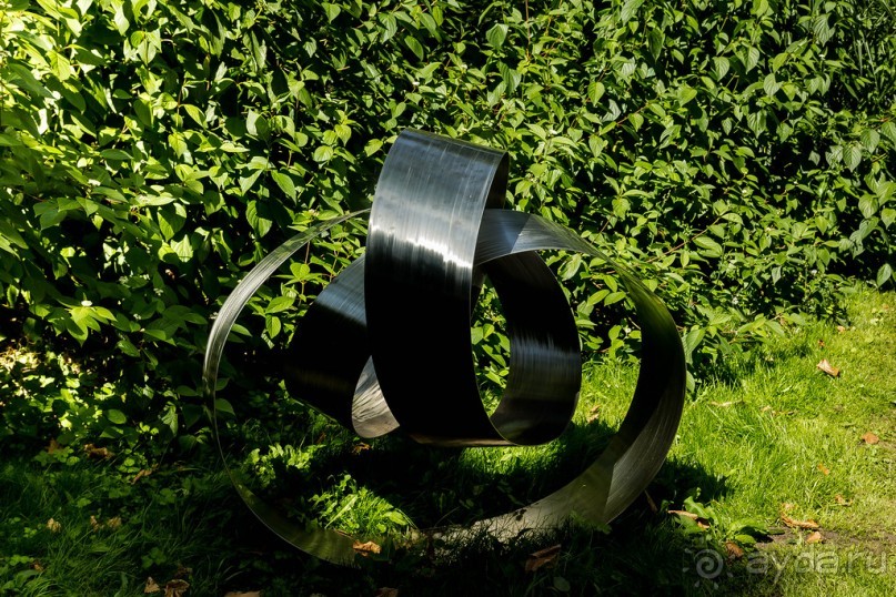 DODDINGTON HALL GARDENS, LINCOLNSHIRE