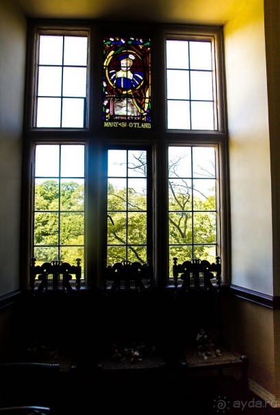 DODDINGTON HALL GARDENS, LINCOLNSHIRE