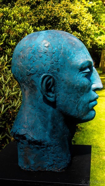 DODDINGTON HALL GARDENS, LINCOLNSHIRE