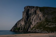 Автостопом через всю Норвегию: пляж Квалвика. Секретный пляж среди скал