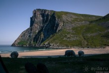 Автостопом через всю Норвегию: пляж Квалвика. Секретный пляж среди скал