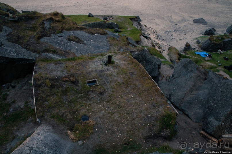 Автостопом через всю Норвегию: пляж Квалвика. Секретный пляж среди скал