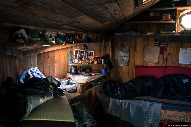 Автостопом через всю Норвегию: пляж Квалвика. Секретный пляж среди скал